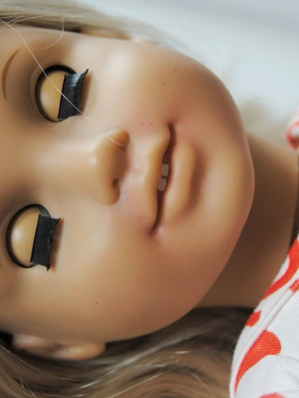 American Girl Doll Blonde Hair Brown Eyes Julie Albright 18